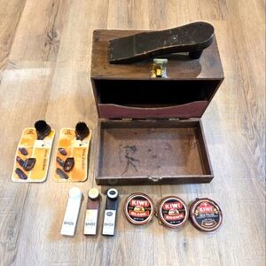 Esquire Vtg Shoe Care Chest 2 Daubers Polishes Wood Carrying